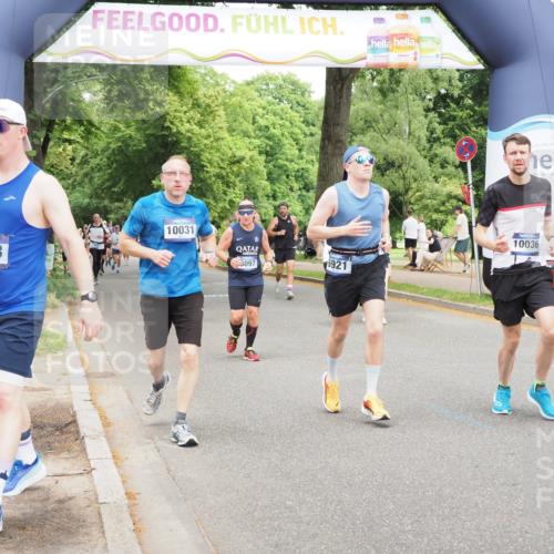 29.06.2025 - hella hamburg halbmarathon MichiJ http://msf.ph/oto/8386189 29.06.2025 10:47:33 Zwischen KM18-KM19 1364, 1420, 1653, 2391, 3097, 4068, 4592, 6487, 6921, 7759, 8191, 9006, 9020, 9021, 9611, 10031, 10036, 10534, 13459, 13488, 15673, 17951, 18000, 19117, 19146 meine-sportfotos.de