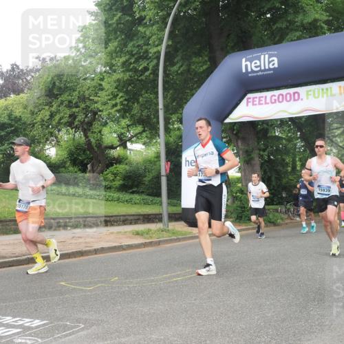 29.06.2025 - hella hamburg halbmarathon KatJ http://msf.ph/oto/8386231 29.06.2025 10:26:01 Zwischen KM18-KM19 6095, 6529 meine-sportfotos.de