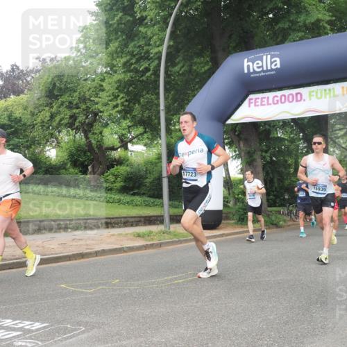 29.06.2025 - hella hamburg halbmarathon KatJ http://msf.ph/oto/8386257 29.06.2025 10:26:01 Zwischen KM18-KM19 6095, 6529 meine-sportfotos.de
