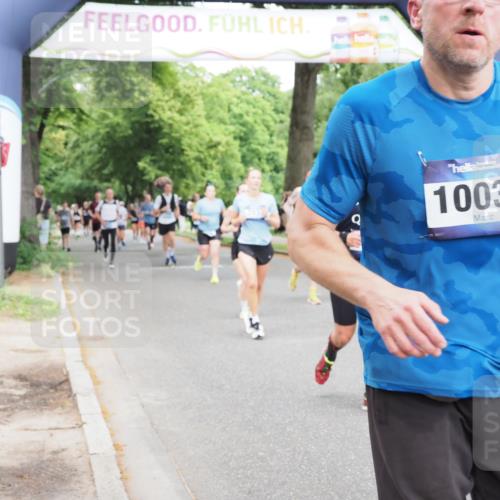 29.06.2025 - hella hamburg halbmarathon MichiJ http://msf.ph/oto/8386326 29.06.2025 10:47:35 Zwischen KM18-KM19 1364, 1653, 3097, 4068, 4592, 6487, 6921, 7033, 8191, 8923, 9020, 9021, 10031, 10036, 10534, 10943, 13459, 13488, 15525, 15673, 16439, 17860, 17951 meine-sportfotos.de