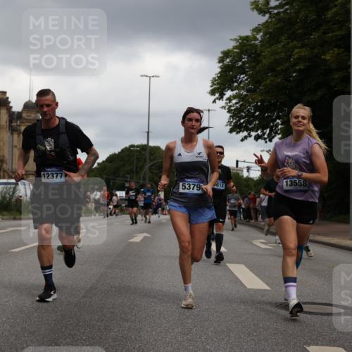 29.06.2025 - hella hamburg halbmarathon Yannick Fuchs http://msf.ph/oto/8386473 29.06.2025 10:55:23 20KM 1823, 2086, 2391, 2426, 2591, 4068, 5379, 5613, 5870, 6391, 6674, 7033, 7250, 7757, 8177, 8483, 8531, 8590, 9071, 9453, 9611, 9752, 9932, 10031, 10295, 10882, 11465, 11515, 12377, 12787, 12789, 12908, 13064, 13086, 13491, 13558, 14628, 15008, 16614, 17181, 17670 meine-sportfotos.de