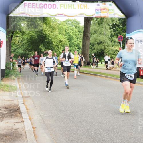 29.06.2025 - hella hamburg halbmarathon MichiJ http://msf.ph/oto/8386534 29.06.2025 10:47:38 Zwischen KM18-KM19 1453, 1653, 2086, 3097, 4068, 6921, 7033, 8923, 9020, 9021, 10031, 10036, 10943, 15525, 15673, 16439, 17860, 17951 meine-sportfotos.de