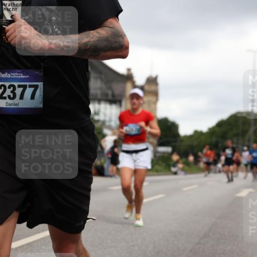 29.06.2025 - hella hamburg halbmarathon Yannick Fuchs http://msf.ph/oto/8386565 29.06.2025 10:55:24 20KM 1823, 2086, 2391, 2426, 2591, 3400, 4068, 5379, 5613, 5870, 6391, 6674, 7033, 7250, 7757, 8177, 8483, 8531, 8590, 9071, 9453, 9611, 9752, 9932, 10031, 10295, 10882, 11465, 11515, 12377, 12787, 12789, 12908, 13064, 13086, 13491, 13558, 14628, 15008, 16128, 16145, 16614, 17181, 17670 meine-sportfotos.de