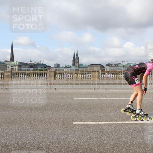 29.06.2025 - hella hamburg halbmarathon Lena Gebhardt http://msf.ph/oto/8386717 29.06.2025 08:52:55 Lombardsbrücke 15 meine-sportfotos.de