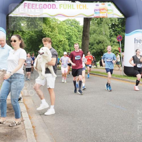 29.06.2025 - hella hamburg halbmarathon MichiJ http://msf.ph/oto/8386862 29.06.2025 10:47:43 Zwischen KM18-KM19 1006, 1414, 1453, 2011, 2086, 2322, 2323, 8923, 12787, 13086, 15525, 15901, 16439, 17860 meine-sportfotos.de