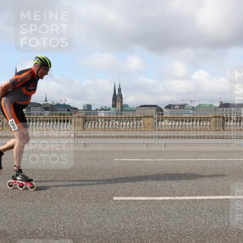 29.06.2025 - hella hamburg halbmarathon Lena Gebhardt http://msf.ph/oto/8386919 29.06.2025 08:52:56 Lombardsbrücke 280 meine-sportfotos.de