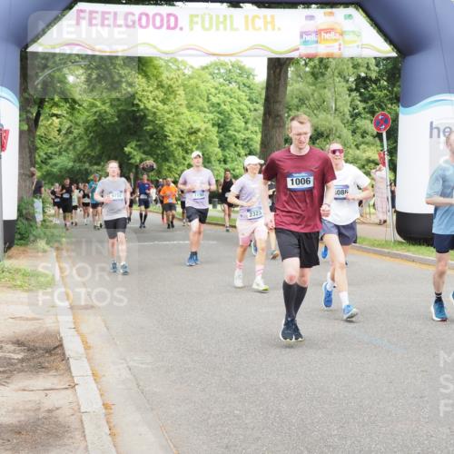 29.06.2025 - hella hamburg halbmarathon MichiJ http://msf.ph/oto/8386933 29.06.2025 10:47:44 Zwischen KM18-KM19 1006, 1190, 1414, 1453, 2011, 2086, 2322, 2323, 11782, 12787, 13086, 15901 meine-sportfotos.de