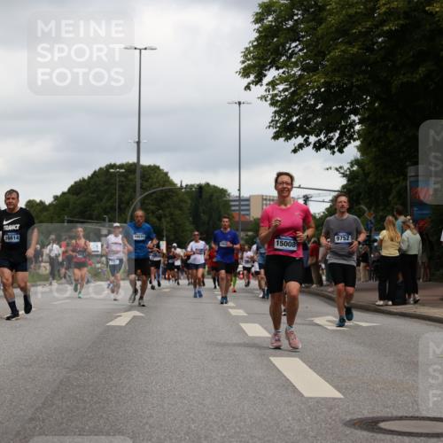 29.06.2025 - hella hamburg halbmarathon Yannick Fuchs http://msf.ph/oto/8387005 29.06.2025 10:55:27 20KM 2086, 2391, 2591, 3400, 4068, 5379, 5613, 5839, 5870, 6391, 6674, 7033, 7049, 7757, 8177, 8531, 8590, 9071, 9453, 9752, 9932, 10031, 10882, 11465, 11515, 12125, 12377, 12787, 13064, 13086, 13491, 13558, 14605, 14628, 15008, 15733, 16128, 16145, 16614, 17181, 17670 meine-sportfotos.de
