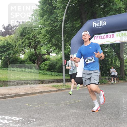 29.06.2025 - hella hamburg halbmarathon KatJ http://msf.ph/oto/8387061 29.06.2025 10:26:06 Zwischen KM18-KM19 2404, 6529, 7310 meine-sportfotos.de