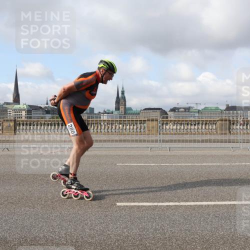 29.06.2025 - hella hamburg halbmarathon Lena Gebhardt http://msf.ph/oto/8387081 29.06.2025 08:52:56 Lombardsbrücke 280 meine-sportfotos.de