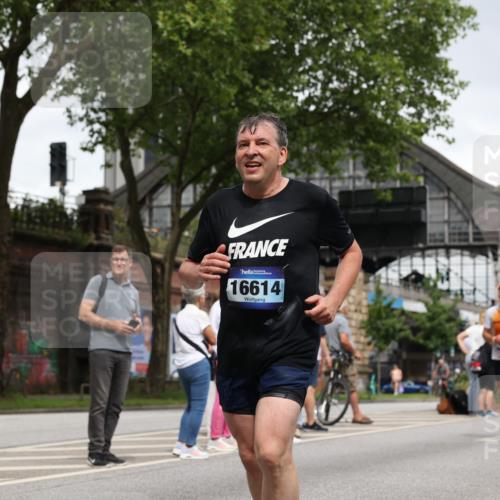 29.06.2025 - hella hamburg halbmarathon Yannick Fuchs http://msf.ph/oto/8387196 29.06.2025 10:55:31 20KM 2086, 2391, 2591, 3400, 4068, 5613, 5839, 5870, 6391, 7033, 7049, 7757, 8364, 8531, 8590, 9071, 9453, 9752, 9932, 10031, 10177, 10746, 10882, 11465, 11515, 12125, 12377, 12787, 13064, 13086, 13491, 13558, 13699, 14605, 14628, 15008, 15520, 15733, 16128, 16145, 16614, 17181, 17670 meine-sportfotos.de