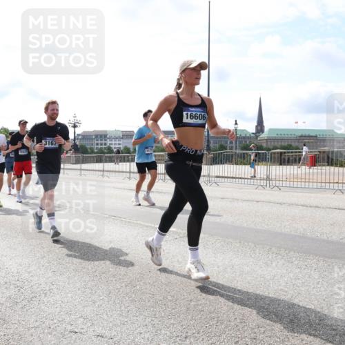 29.06.2025 - hella hamburg halbmarathon Lena Gebhardt http://msf.ph/oto/8387265 29.06.2025 10:15:55 Lombardsbrücke 16348, 16020, 16606, 12427, 3167, 1177, 1156, 1308, 1440, 1651, 2071, 2076, 2110, 2165, 2436, 2803, 2989, 3167, 3417, 4007, 4466, 4492, 4494, 4828, 5046, 5069, 5423, 5739, 6376, 6576, 7897, 7941, 7942, 8169, 8274, 8554, 8746, 8885, 9192, 9601, 9657, 9675, 9784, 9802, 10107, 10108, 10292, 10608, 10775, 10844, 10990, 11113, 11303, 11478, 11774, 11783, 11818, 12427, 12469, 12521, 13179, 13197, 13818, 13951, 14413, 14423, 14550, 14552, 15307 meine-sportfotos.de