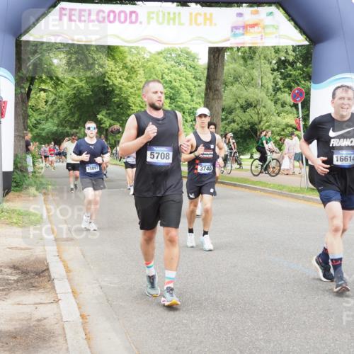 29.06.2025 - hella hamburg halbmarathon MichiJ http://msf.ph/oto/8387344 29.06.2025 10:47:55 Zwischen KM18-KM19 3740, 5602, 5603, 5708, 6580, 7006, 7757, 8154, 8421, 8422, 9932, 10797, 11465, 11515, 13516, 14605, 15897, 16614, 17045 meine-sportfotos.de