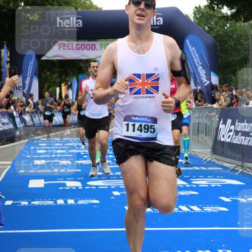 29.06.2025 - hella hamburg halbmarathon Strokosch-Dieckow http://msf.ph/oto/8387440 29.06.2025 10:45:38 Ziel 2138, 2415, 4854, 5047, 5623, 6071, 6711, 8374, 8668, 11291, 11495, 12154, 13975, 14374, 14764, 15666, 16617, 17332, 17674, 17835, 18862, 18878 meine-sportfotos.de
