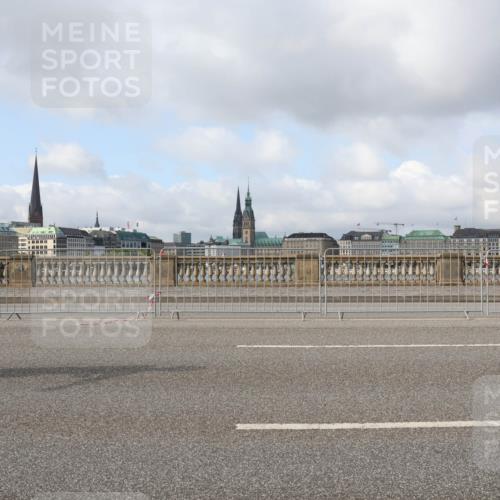29.06.2025 - hella hamburg halbmarathon Lena Gebhardt http://msf.ph/oto/8387487 29.06.2025 08:53:01 Lombardsbrücke  meine-sportfotos.de