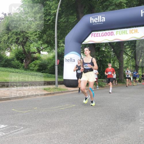 29.06.2025 - hella hamburg halbmarathon KatJ http://msf.ph/oto/8387509 29.06.2025 10:26:11 Zwischen KM18-KM19 6047, 6123, 7310 meine-sportfotos.de