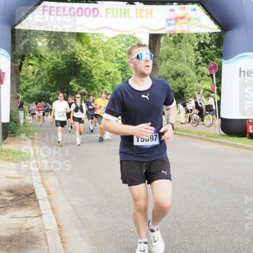 29.06.2025 - hella hamburg halbmarathon MichiJ http://msf.ph/oto/8387528 29.06.2025 10:47:58 Zwischen KM18-KM19 3400, 3740, 5602, 5603, 5708, 6580, 7006, 7757, 8154, 8807, 9932, 10797, 11515, 13516, 13558, 15897, 16614, 17045, 17181, 17894 meine-sportfotos.de
