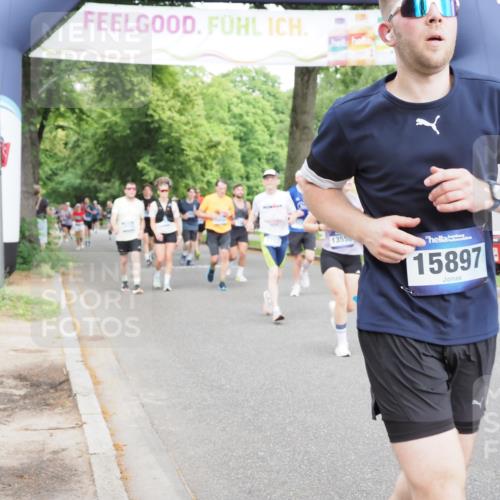 29.06.2025 - hella hamburg halbmarathon MichiJ http://msf.ph/oto/8387570 29.06.2025 10:47:58 Zwischen KM18-KM19 3400, 3740, 5602, 5603, 5708, 6580, 7006, 7757, 8154, 8807, 9932, 10797, 11515, 13516, 13558, 15897, 16614, 17045, 17181, 17894 meine-sportfotos.de