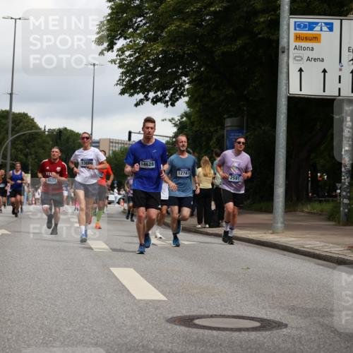 29.06.2025 - hella hamburg halbmarathon Yannick Fuchs http://msf.ph/oto/8387578 29.06.2025 10:55:33 20KM 2086, 2391, 2591, 3400, 4068, 5613, 5839, 5870, 6391, 7033, 7049, 7757, 8364, 8531, 8590, 9453, 9752, 9932, 10031, 10177, 10746, 10882, 11465, 11515, 12125, 12787, 13064, 13086, 13491, 13558, 13699, 14605, 14628, 15008, 15520, 15733, 16128, 16145, 16614, 17670 meine-sportfotos.de