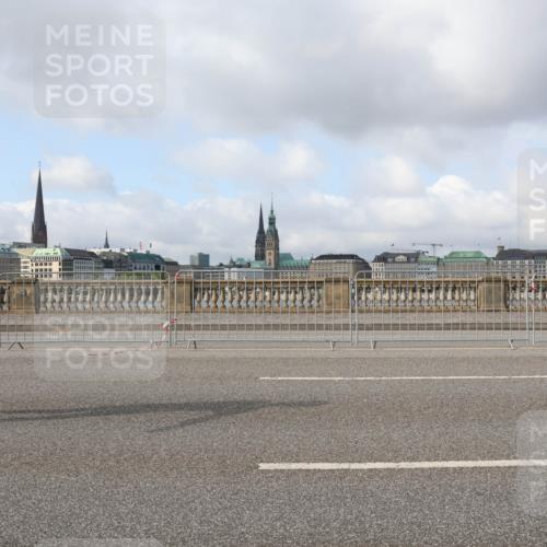 29.06.2025 - hella hamburg halbmarathon Lena Gebhardt http://msf.ph/oto/8387678 29.06.2025 08:53:01 Lombardsbrücke 57 meine-sportfotos.de