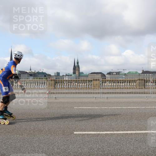 29.06.2025 - hella hamburg halbmarathon Lena Gebhardt http://msf.ph/oto/8387747 29.06.2025 08:53:01 Lombardsbrücke 57 meine-sportfotos.de