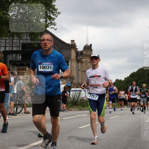 29.06.2025 - hella hamburg halbmarathon Yannick Fuchs http://msf.ph/oto/8387767 29.06.2025 10:55:34 20KM 2086, 2391, 2591, 3400, 4068, 5613, 5839, 5870, 6391, 7033, 7049, 7757, 8364, 8531, 8590, 9453, 9752, 9932, 10031, 10177, 10746, 10882, 11465, 11515, 12125, 12787, 13064, 13086, 13491, 13699, 14605, 14628, 15008, 15520, 15733, 16128, 16145, 16614, 17670 meine-sportfotos.de