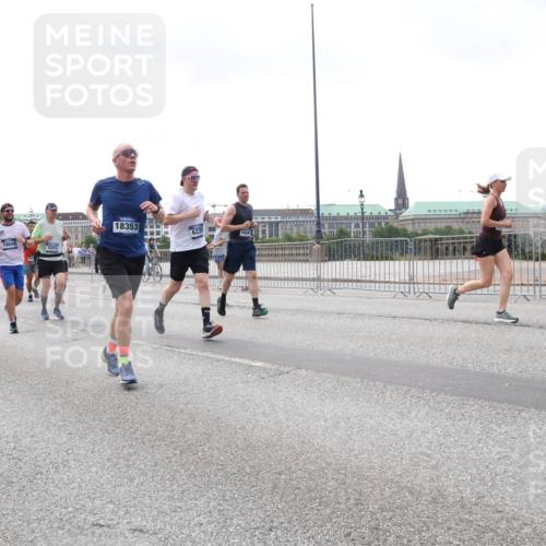29.06.2025 - hella hamburg halbmarathon Lena Gebhardt http://msf.ph/oto/8387866 29.06.2025 10:40:35 Lombardsbrücke 19026, 2501, 1877, 19048, 3293, 18353, 6229, 14341, 1018, 1037, 1075, 1323, 2019, 2042, 2109, 2173, 2206, 2254, 2299, 2515, 2572, 2762, 2763, 2858, 3121, 3237, 3293, 3295, 3306, 3432, 3515, 3607, 3694, 3808, 3810, 4044, 4173, 4271, 4411, 4530, 4612, 4756, 4906, 4972, 5059, 5113, 5263, 5351, 5352, 5702, 5753, 5975, 6076, 6163, 6229, 6278, 6280, 6289, 6363, 6463, 6548, 6673, 6866, 6876, 6920, 7108, 7174, 7293, 7675, 7850, 7956, 8053, 8054, 8307, 8378, 8391, 8429, 8430 meine-sportfotos.de