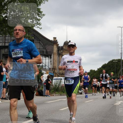 29.06.2025 - hella hamburg halbmarathon Yannick Fuchs http://msf.ph/oto/8387882 29.06.2025 10:55:34 20KM 2086, 2391, 2591, 3400, 4068, 5613, 5839, 5870, 6391, 7033, 7049, 7757, 8364, 8531, 8590, 9453, 9752, 9932, 10031, 10177, 10746, 10882, 11465, 11515, 12125, 12787, 13064, 13086, 13491, 13699, 14605, 14628, 15008, 15520, 15733, 16128, 16145, 16614, 17670 meine-sportfotos.de