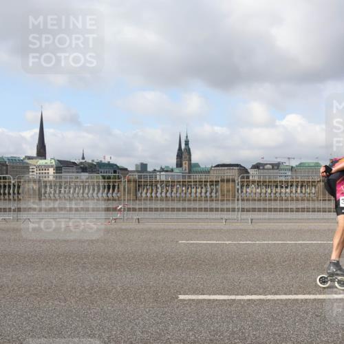 29.06.2025 - hella hamburg halbmarathon Lena Gebhardt http://msf.ph/oto/8399333 29.06.2025 08:53:10 Lombardsbrücke 371 meine-sportfotos.de