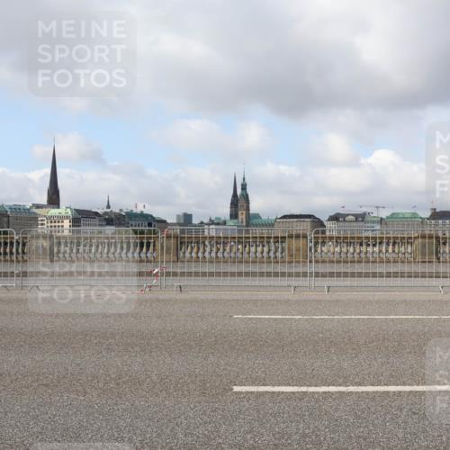 29.06.2025 - hella hamburg halbmarathon Lena Gebhardt http://msf.ph/oto/8399355 29.06.2025 08:53:10 Lombardsbrücke 371, 6569, 1000 meine-sportfotos.de