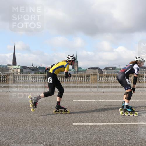 29.06.2025 - hella hamburg halbmarathon Lena Gebhardt http://msf.ph/oto/8399627 29.06.2025 08:53:11 Lombardsbrücke  meine-sportfotos.de