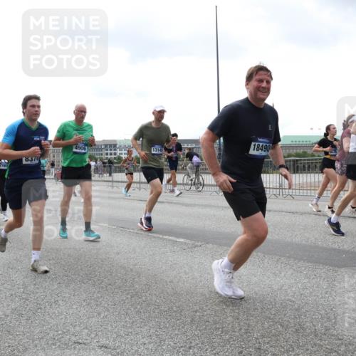 29.06.2025 - hella hamburg halbmarathon Lena Gebhardt http://msf.ph/oto/8400058 29.06.2025 10:40:42 Lombardsbrücke 19168, 4906, 8378, 17959, 10166, 13145, 18490, 6278, 1115, 1018, 1037, 1075, 1323, 2042, 2109, 2173, 2206, 2299, 2515, 2572, 2762, 2763, 2858, 3121, 3237, 3293, 3295, 3306, 3432, 3694, 3810, 4044, 4234, 4271, 4411, 4530, 4612, 4756, 4774, 4775, 4906, 4972, 5059, 5113, 5351, 5352, 5702, 5753, 5975, 6076, 6098, 6163, 6229, 6278, 6280, 6289, 6363, 6463, 6673, 6842, 6866, 6876, 7108, 7174, 7293, 7675, 7850, 7956, 8053, 8054, 8307, 8378, 8391, 8429, 8430, 9009, 9237, 11053 meine-sportfotos.de