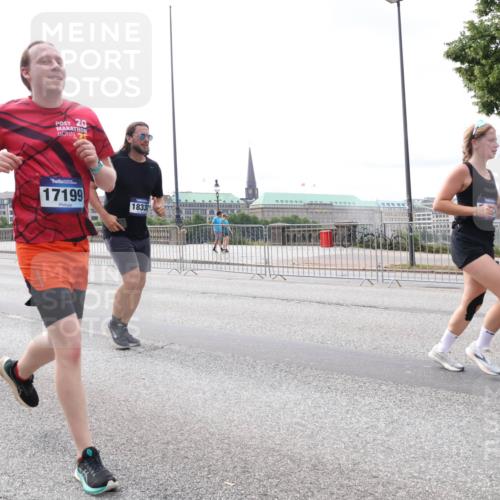29.06.2025 - hella hamburg halbmarathon Lena Gebhardt http://msf.ph/oto/8400181 29.06.2025 10:23:42 Lombardsbrücke 18865, 5406, 20, 2, 17199, 1833, 1048, 1304, 1362, 1444, 1545, 2125, 2489, 2925, 4122, 4391, 4646, 4728, 4990, 5055, 5160, 5358, 5406, 5661, 6502, 6747, 7029, 7820, 8031, 8141, 8149, 8181, 8502, 8676, 8716, 8717, 8918, 8920, 9217, 9301, 9603, 9715, 10649, 10739, 11044, 11300, 11415, 11454, 11793, 11798, 11879, 12073, 12874, 13149, 14265, 14338, 14510, 14512, 14521, 14821, 15709, 15739, 15853, 16185, 16251, 17013, 17199, 17207, 17299, 17719 meine-sportfotos.de
