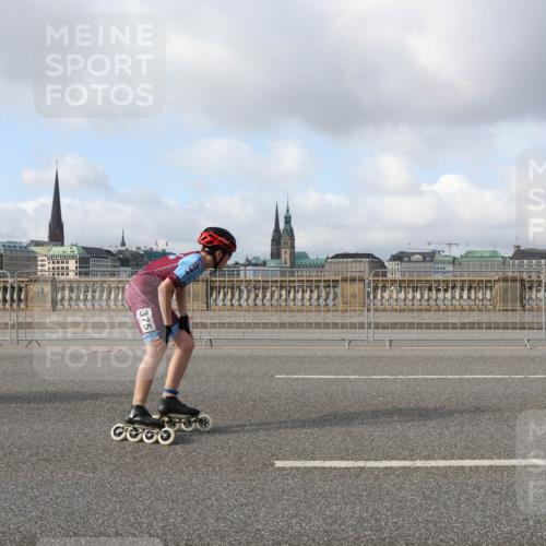 29.06.2025 - hella hamburg halbmarathon Lena Gebhardt http://msf.ph/oto/8400187 29.06.2025 08:53:15 Lombardsbrücke 375 meine-sportfotos.de