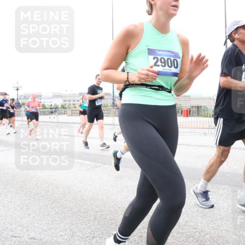 29.06.2025 - hella hamburg halbmarathon Lena Gebhardt http://msf.ph/oto/8400550 29.06.2025 10:58:04 Lombardsbrücke 31, 6316, 8773, 2900, 178, 53, 1001, 1123, 1242, 1248, 1265, 1388, 1845, 2015, 2043, 2169, 2273, 2275, 2451, 2567, 2900, 3191, 3644, 3936, 3954, 4059, 4117, 4429, 4521, 4830, 5104, 5632, 5676, 5736, 5782, 6316, 6337, 6825, 6916, 7172, 7193, 7262, 7556, 7617, 7664, 7783, 7977, 7990, 8076, 8159, 8439, 8440, 8441, 8442, 8474, 8512, 8708, 8713, 8773, 8888, 9059, 9180, 9233, 9239, 9318, 9319, 9394, 9398, 9436, 9481, 9496, 9613, 9636, 9832 meine-sportfotos.de