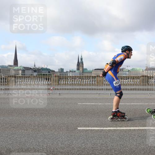 29.06.2025 - hella hamburg halbmarathon Lena Gebhardt http://msf.ph/oto/8401082 29.06.2025 08:53:25 Lombardsbrücke 182 meine-sportfotos.de