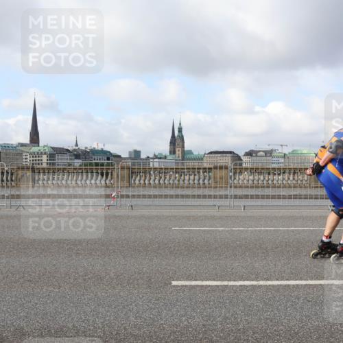29.06.2025 - hella hamburg halbmarathon Lena Gebhardt http://msf.ph/oto/8401163 29.06.2025 08:53:25 Lombardsbrücke 182 meine-sportfotos.de