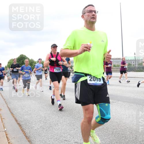 29.06.2025 - hella hamburg halbmarathon Lena Gebhardt http://msf.ph/oto/8401178 29.06.2025 10:58:08 Lombardsbrücke 9180, 1139, 6337, 7556, 2015, 1001, 1123, 1242, 1248, 1388, 1845, 2015, 2043, 2169, 2273, 2275, 2451, 2567, 2900, 3191, 3540, 3644, 3936, 3954, 4059, 4117, 4429, 4521, 4830, 5104, 5676, 5782, 5988, 6316, 6337, 6825, 6916, 7172, 7193, 7262, 7556, 7617, 7664, 7783, 7977, 7990, 8076, 8159, 8439, 8440, 8441, 8442, 8474, 8512, 8713, 8773, 8888, 9059, 9123, 9180, 9239, 9319, 9394, 9398, 9436, 9481, 9613, 9636, 9832, 10498 meine-sportfotos.de