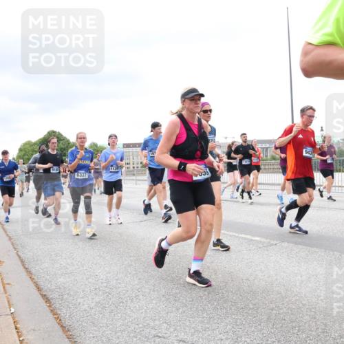 29.06.2025 - hella hamburg halbmarathon Lena Gebhardt http://msf.ph/oto/8401244 29.06.2025 10:58:08 Lombardsbrücke 135, 1139, 13, 9180, 6337, 8352, 107, 13218, 943, 3191, 1001, 1123, 1242, 1248, 1388, 1845, 2015, 2043, 2169, 2273, 2275, 2451, 2567, 2900, 3191, 3540, 3644, 3936, 3954, 4059, 4117, 4429, 4521, 4830, 5104, 5676, 5782, 5988, 6316, 6337, 6825, 6916, 7172, 7193, 7262, 7556, 7617, 7664, 7783, 7977, 7990, 8076, 8159, 8439, 8440, 8441, 8442, 8474, 8512, 8713, 8773, 8888, 9059, 9123, 9180, 9239, 9319, 9394, 9398, 9436, 9481, 9613, 9636, 9832, 10498 meine-sportfotos.de