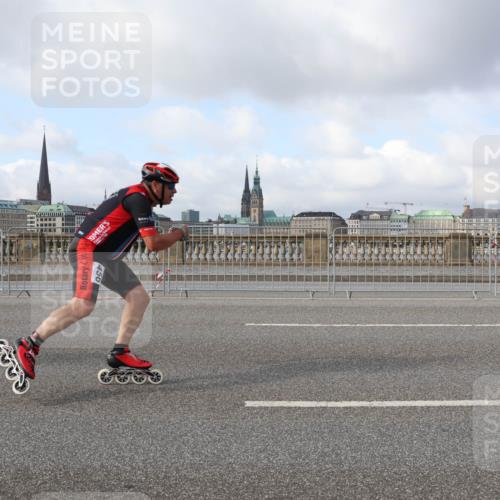 29.06.2025 - hella hamburg halbmarathon Lena Gebhardt http://msf.ph/oto/8401344 29.06.2025 08:53:26 Lombardsbrücke 99 meine-sportfotos.de