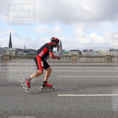 29.06.2025 - hella hamburg halbmarathon Lena Gebhardt http://msf.ph/oto/8401383 29.06.2025 08:53:26 Lombardsbrücke  meine-sportfotos.de