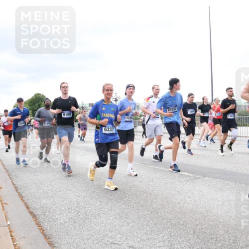 29.06.2025 - hella hamburg halbmarathon Lena Gebhardt http://msf.ph/oto/8401393 29.06.2025 10:58:09 Lombardsbrücke 9180, 10737, 13804, 13553, 1139, 263, 7172, 3191, 13218, 13553, 13358, 6337, 13352, 1001, 1123, 1248, 1388, 1845, 2015, 2043, 2169, 2273, 2275, 2451, 2567, 2900, 3191, 3540, 3644, 3868, 3936, 4059, 4117, 4429, 4521, 5104, 5159, 5655, 5676, 5782, 5988, 6316, 6337, 6825, 6916, 7172, 7193, 7262, 7556, 7617, 7664, 7783, 7977, 7990, 8076, 8159, 8439, 8440, 8441, 8442, 8474, 8512, 8713, 8773, 8888, 9059, 9123, 9180, 9239, 9319, 9394, 9398, 9436, 9481, 9613, 9636, 9832, 10498 meine-sportfotos.de