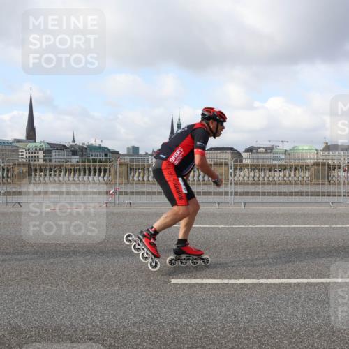 29.06.2025 - hella hamburg halbmarathon Lena Gebhardt http://msf.ph/oto/8401402 29.06.2025 08:53:26 Lombardsbrücke  meine-sportfotos.de