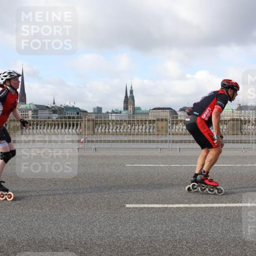 29.06.2025 - hella hamburg halbmarathon Lena Gebhardt http://msf.ph/oto/8401463 29.06.2025 08:53:26 Lombardsbrücke  meine-sportfotos.de