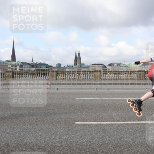 29.06.2025 - hella hamburg halbmarathon Lena Gebhardt http://msf.ph/oto/8401736 29.06.2025 08:53:27 Lombardsbrücke 321 meine-sportfotos.de