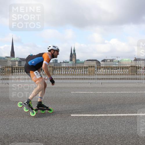 29.06.2025 - hella hamburg halbmarathon Lena Gebhardt http://msf.ph/oto/8401862 29.06.2025 08:53:27 Lombardsbrücke 467 meine-sportfotos.de