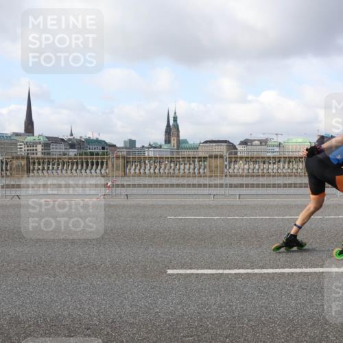 29.06.2025 - hella hamburg halbmarathon Lena Gebhardt http://msf.ph/oto/8402065 29.06.2025 08:53:27 Lombardsbrücke 467 meine-sportfotos.de