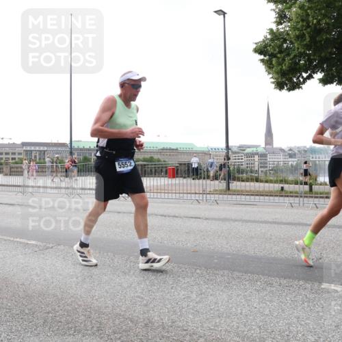 29.06.2025 - hella hamburg halbmarathon Lena Gebhardt http://msf.ph/oto/8402121 29.06.2025 10:50:04 Lombardsbrücke 5552, 1040, 1041, 1487, 1511, 1888, 2212, 2466, 2862, 2997, 3203, 3701, 3710, 3805, 3897, 4090, 4168, 4870, 5076, 5119, 5552, 5694, 5749, 5751, 5997, 6680, 6694, 6830, 7305, 7339, 7366, 7679, 7721, 7722, 7755, 8065, 8254, 9015, 9162, 9605, 9940, 10060, 10286, 10403, 10617, 10683, 10704, 11030, 11426, 11696, 11716, 11760, 12079, 12124, 12388, 13127, 13128, 13309, 13381, 13744, 13764, 13846, 13887, 14144, 14505, 14545, 14692, 14940, 15626 meine-sportfotos.de