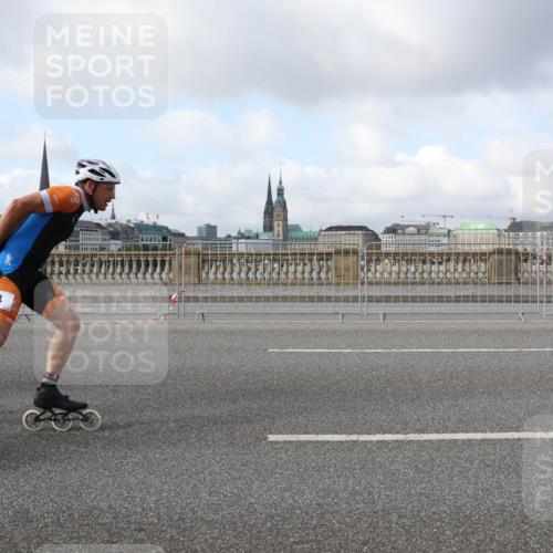 29.06.2025 - hella hamburg halbmarathon Lena Gebhardt http://msf.ph/oto/8402175 29.06.2025 08:53:28 Lombardsbrücke 000, 4 meine-sportfotos.de