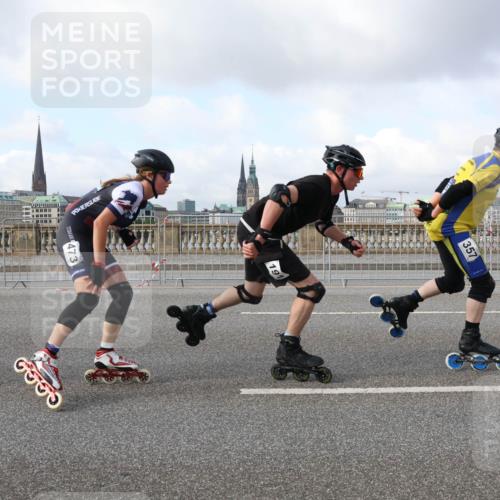 29.06.2025 - hella hamburg halbmarathon Lena Gebhardt http://msf.ph/oto/8402538 29.06.2025 08:53:29 Lombardsbrücke 300, 357 meine-sportfotos.de